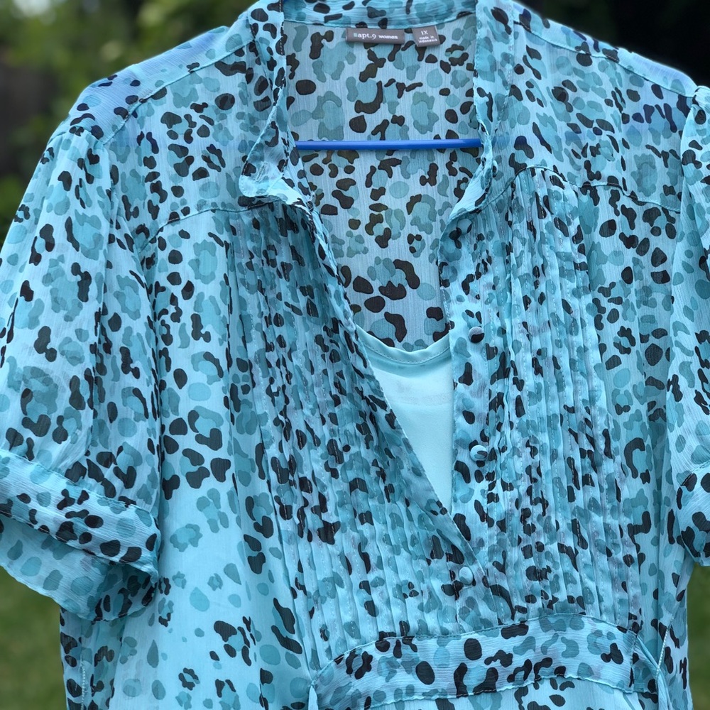 Greater Good shear top